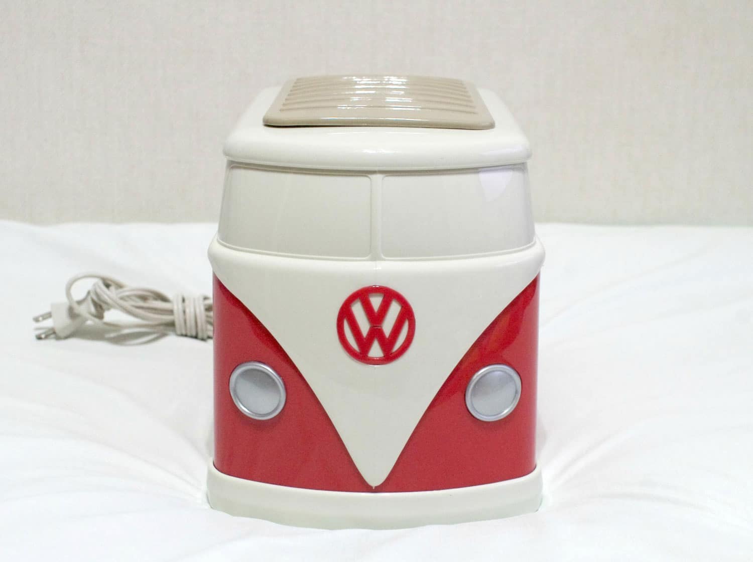 VW Bus Toaster And Toast For Your Hippie Inspired Breakfast | Bit Rebels