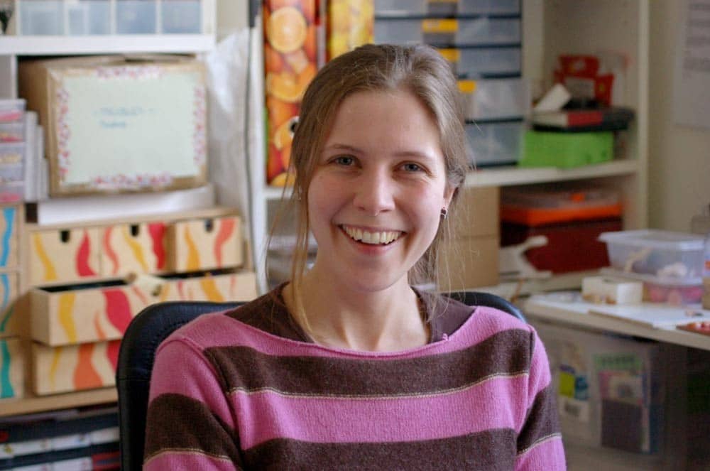 Divine and Delicious – World’s Tiniest Pastries Divine and Delicious – World’s Tiniest Pastries