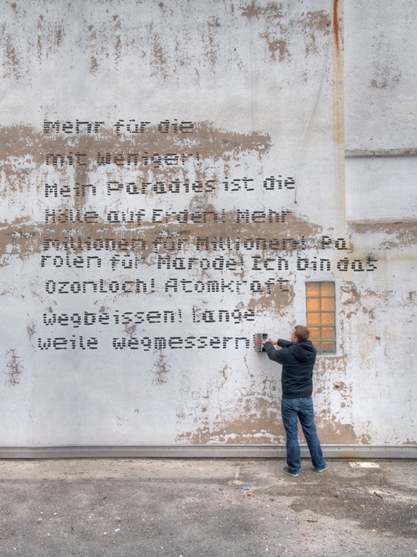 txtBomber: Print Your Guerrilla Marketing On Any Wall