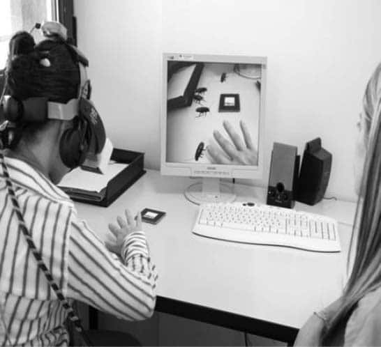 Augmented Reality Cures Cockroach Fears Augmented Reality Cures Cockroach Fears