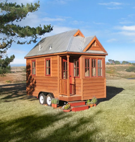 This Is A Tiny Mobile House, But It Has Everything!