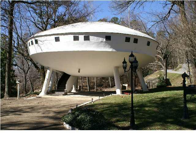 14 Spaceship Homes: Get Ready To Ditch Earth By 2012! 14 Spaceship Homes: Get Ready To Ditch Earth By 2012!