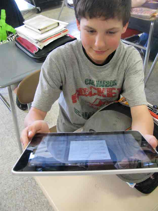iPads To Replace Textbooks In Some Schools! iPads To Replace Textbooks In Some Schools!