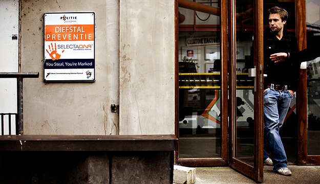 Beware Criminals: McDonald’s Will Spray You With DNA! Beware Criminals: McDonald’s Will Spray You With DNA!