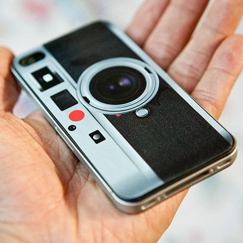 Dress Up Your iPhone 4 Leica Style!
