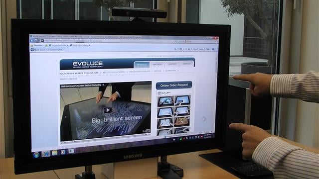 Kinect Hack Makes Future Navigation Just Like Minority Report!