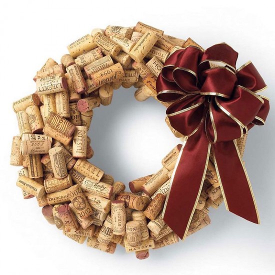 How To: Create A Recycled Wine Cork Christmas Wreath… How To: Create A Recycled Wine Cork Christmas Wreath…