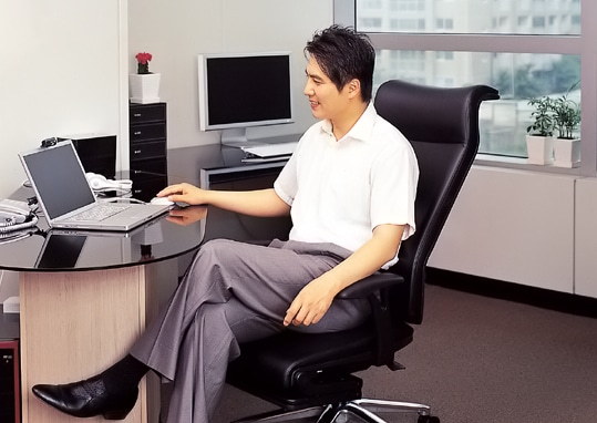 Anychair: You Won’t Get Any Work Done With This Chair! Anychair: You Won’t Get Any Work Done With This Chair!