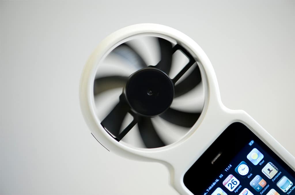 iFan: Charges Your iPhone Using Pure Wind Power!