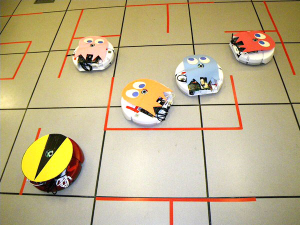 Romba Pac-Man: Vacuuming Suddenly Makes So Much More Sense! Romba Pac-Man: Vacuuming Suddenly Makes So Much More Sense!