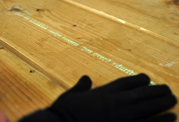 TwitnicTable: The All Knowing Twitter Table Surface! TwitnicTable: The All Knowing Twitter Table Surface!