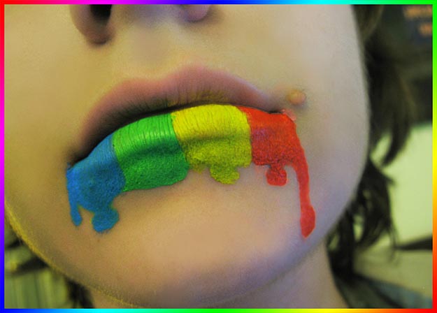Body Painting: Colorful Kissable Animal Lip Artistry