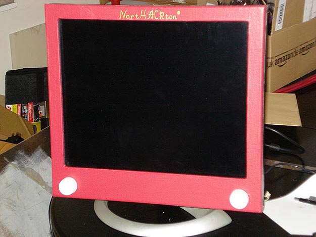 The Geeky Etch-A-Sketch Computer The Geeky Etch-A-Sketch Computer