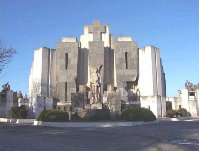 11 Buildings That Will Keep You Safe From A Zombie Attack 11 Buildings That Will Keep You Safe From A Zombie Attack