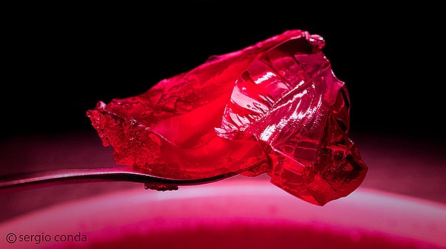 Stunning Slow Motion Video: Gelatin Cubes Jiggle Your Brain Stunning Slow Motion Video: Gelatin Cubes Jiggle Your Brain