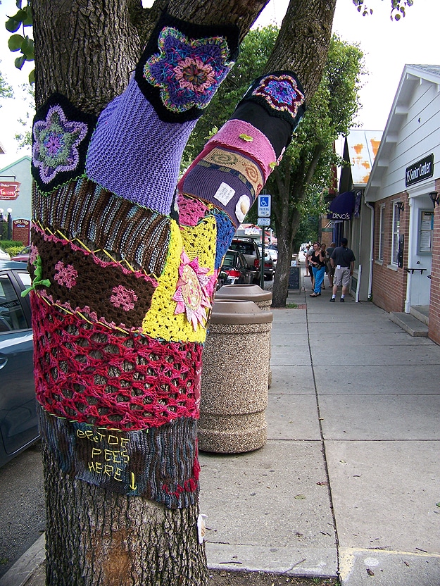 Yarn Bombing: A Global Graffiti Phenomenon Yarn Bombing: A Global Graffiti Phenomenon