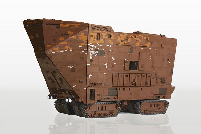 10,000 Piece Lego Star Wars Crawler Is Pure Awesomeness