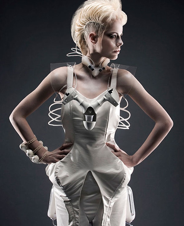 Technology Fashion: The Geeky Dress That Mixes Drinks Technology Fashion: The Geeky Dress That Mixes Drinks