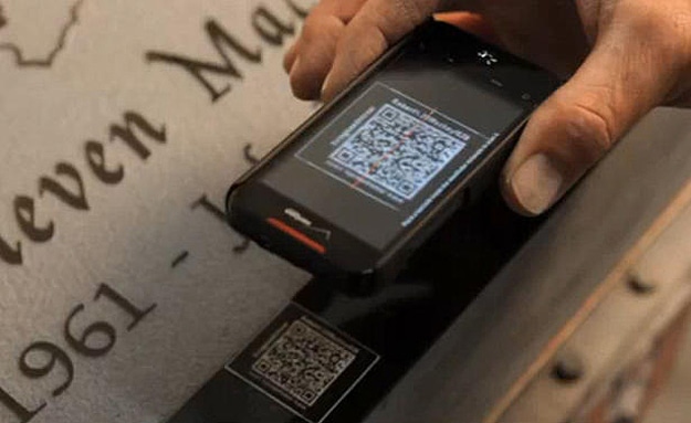 Interactive Headstones: Bringing Technology To The Cemetery Interactive Headstones: Bringing Technology To The Cemetery
