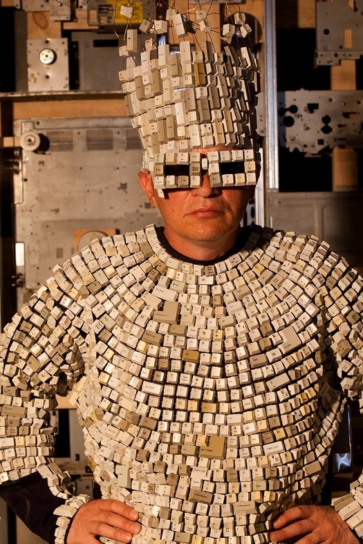 Dead Computer Room: Makes You Want To Say WTF!