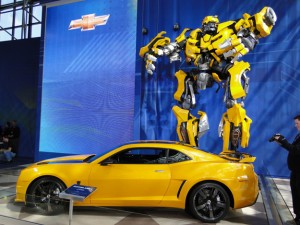 Transformers: The 2,000 Pound Bumblebee Vanilla Cake | Bit Rebels