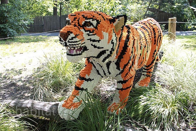The Lego Zoo: Life-Size Animals All Made From Lego