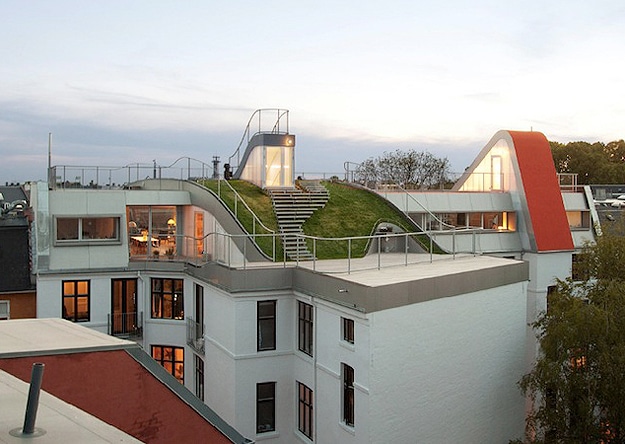 Creative Architecture: The Scariest Playground Ever Built Creative Architecture: The Scariest Playground Ever Built