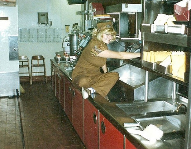 Taco Bell Back In 1982 [10 Pics]
