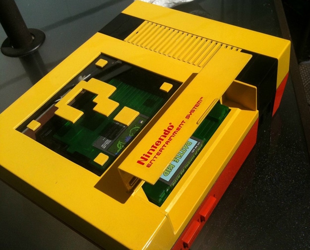 This Geeky Kickass NES Mod Makes Me Hot & Heavy This Geeky Kickass NES Mod Makes Me Hot & Heavy