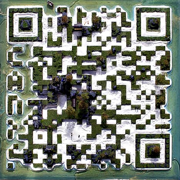 QR Code Island: When Hi-Tech & Low-Tech Combine