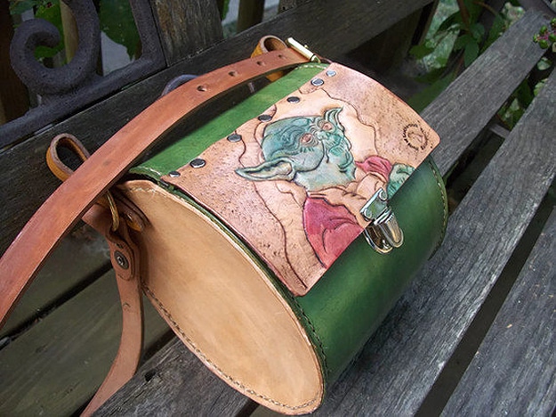 Geeky One-Of-A-Kind Yoda Handbag: Want it, You Will