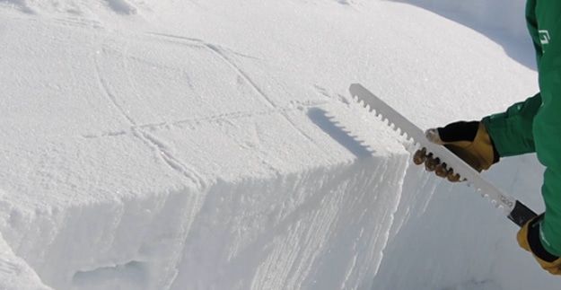 How To: Build Your Own Igloo From Snow Blocks How To: Build Your Own Igloo From Snow Blocks