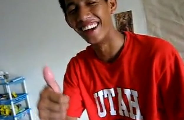 How To: Open A Can With A Spoon How To: Open A Can With A Spoon