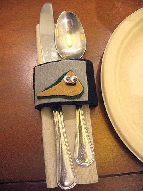 For A Geek’s Dinner Table: DIY Star Wars Napkin Rings
