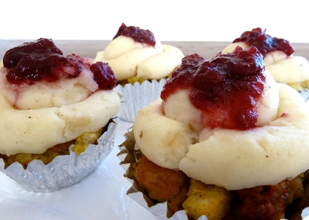 Food Design: Thanksgiving Cupcakes Made From Turkey & Stuffing Food Design: Thanksgiving Cupcakes Made From Turkey & Stuffing