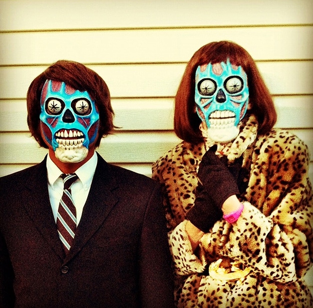 DIY “They Live” Alien Masks: Retro Sci-Fi Brilliance DIY “They Live” Alien Masks: Retro Sci-Fi Brilliance