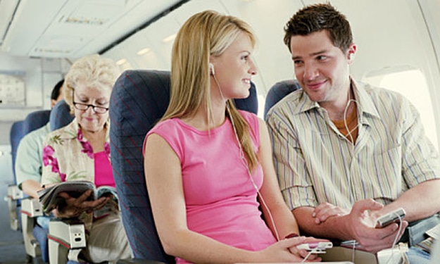 Social Media Dating On Flights: Choose Your Seat Mate On Facebook Social Media Dating On Flights: Choose Your Seat Mate On Facebook