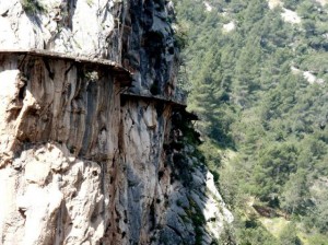 most-dangerous-hiking-trail