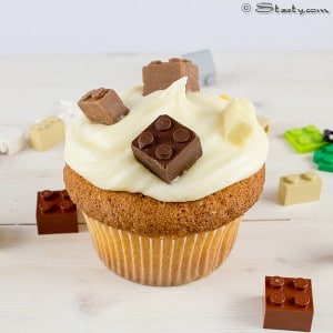 Fun-Lego-Cupcake-Design