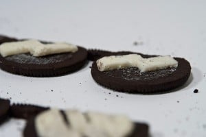 Oreo-Sunglasses-Cookie-Designs