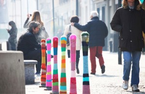 Yarn-Bombing-Public-Spaces