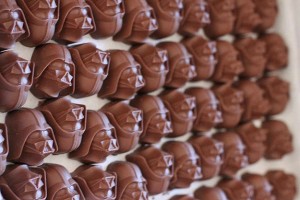 millenium-falcon-chocolate-bar