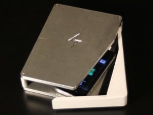 PhoneSoap-Smartphone-Sanitizer-Charger