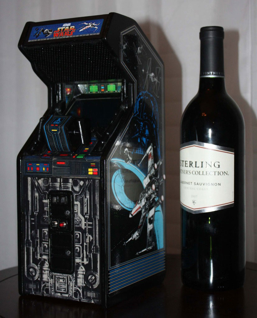 Star Wars Mini: Smallest Working Arcade Game Cabinet Ever Star Wars Mini: Smallest Working Arcade Game Cabinet Ever