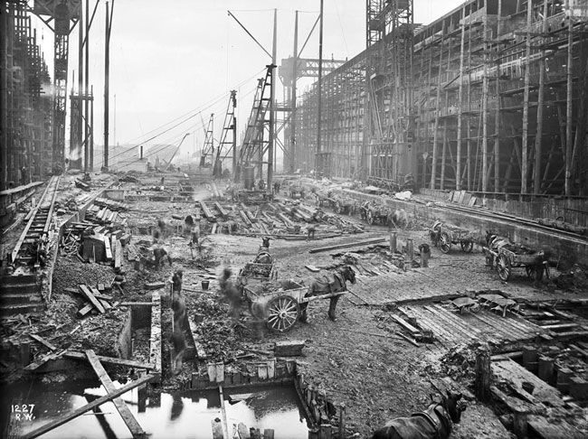 36 Pictures Of The Construction Of The Titanic