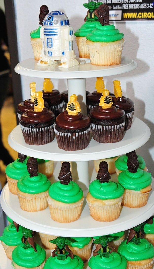 Star Wars Cupcakes With Handmade Edible Lego Minifigs