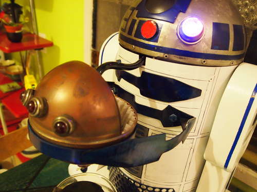 R2-D2 Custom Coffee Maker Doubles Up The Smiles R2-D2 Custom Coffee Maker Doubles Up The Smiles