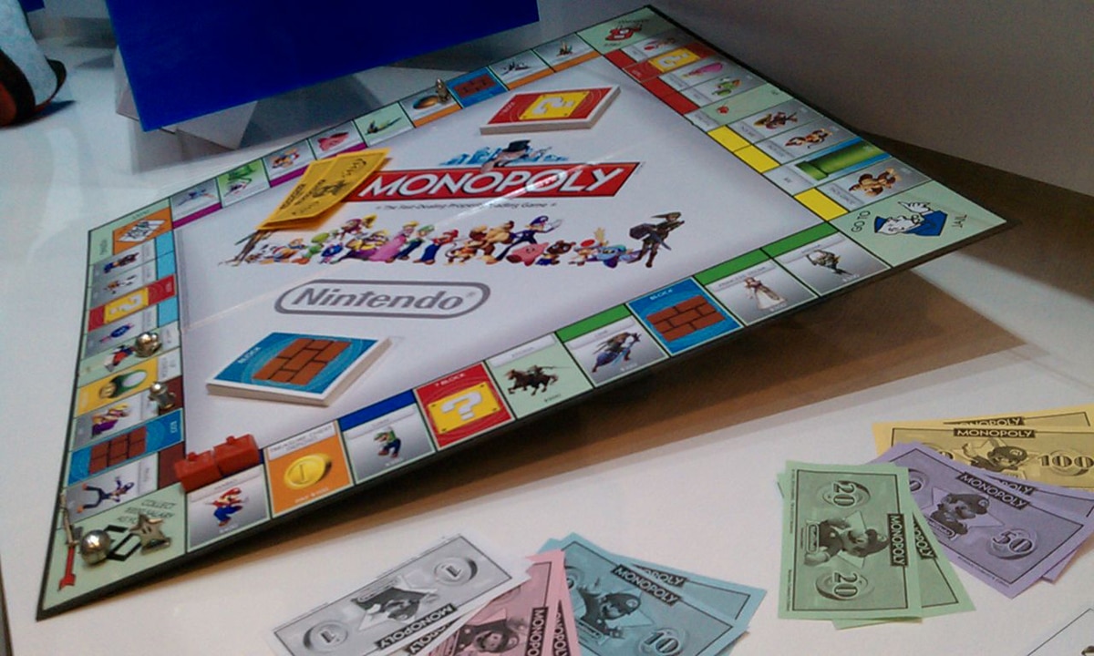 Play Monopoly With Mario: The Retro Nintendo Version Play Monopoly With Mario: The Retro Nintendo Version