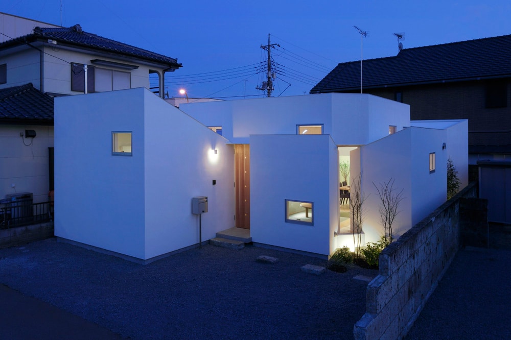 Unusual Architecture: The House Made From 6 Trapezoids Unusual Architecture: The House Made From 6 Trapezoids