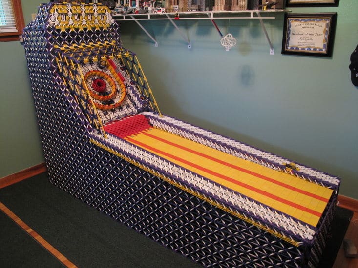 KNEX Skeeball Machine Is An Epic Feat In Engineering KNEX Skeeball Machine Is An Epic Feat In Engineering